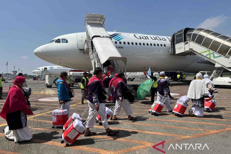 Kemenhub tegur-tindak tegas Garuda Indonesia perbaiki layanan haji