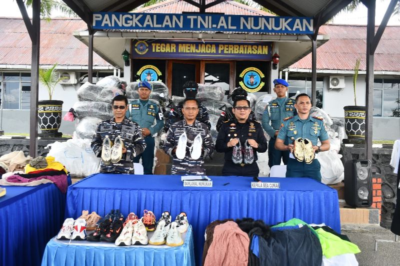 Lanal Nunukan gagalkan penyelundupan 50 karung "ballpres" Malaysia