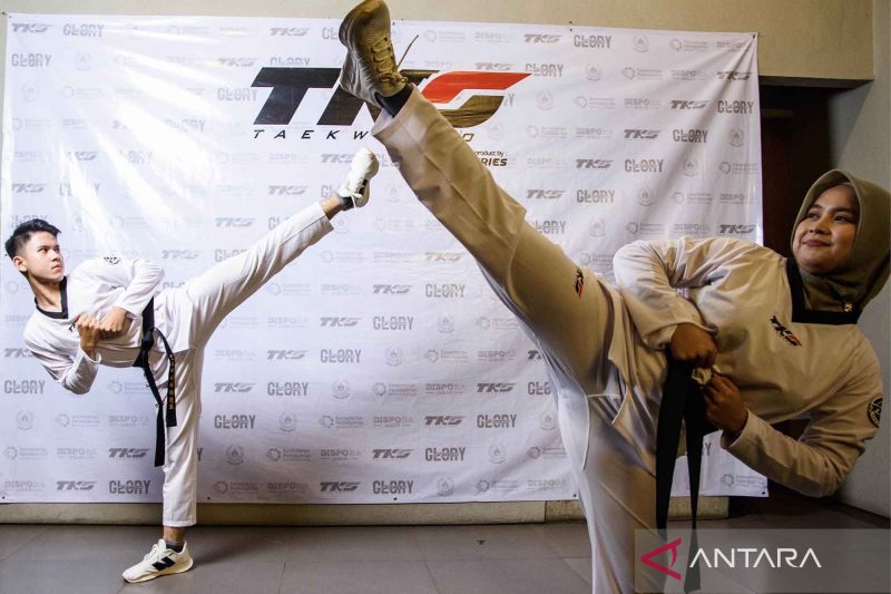 Mantan atlet Taufik Krisna luncurkan seragam taekwondo