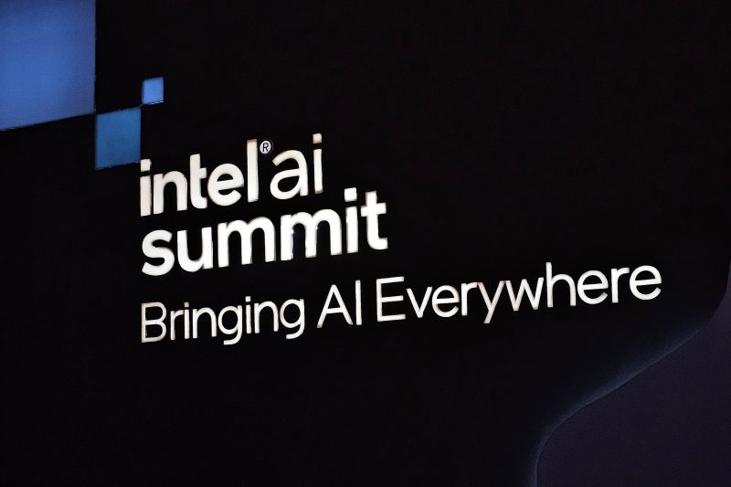 Intel AI Summit 2024 perdana hadir di Indonesia
