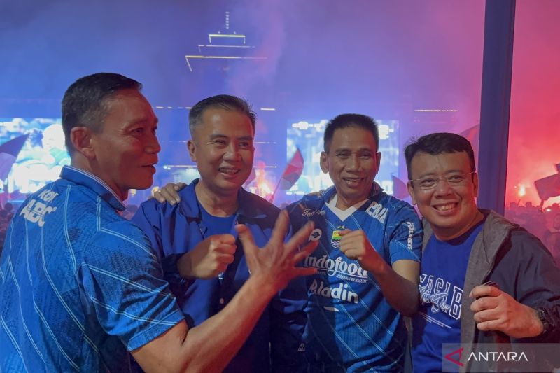 Pj Gubernur Jabar apresiasi Persib Bandung raih trofi Liga 1