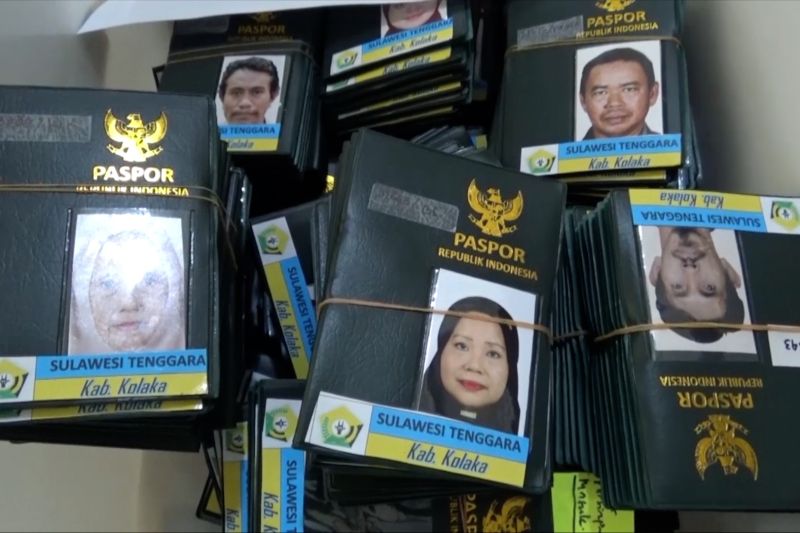Imigrasi Kendari tuntaskan pembuatan paspor jamaah calon haji Sultra