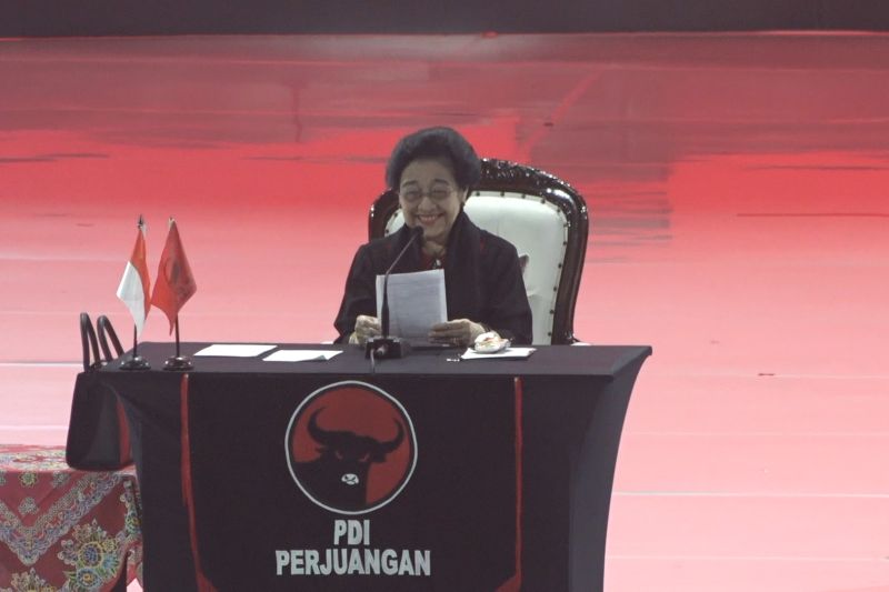 Kelakar Megawati ganti jabatan ke Puan, sinyal pergantian ketum PDIP?