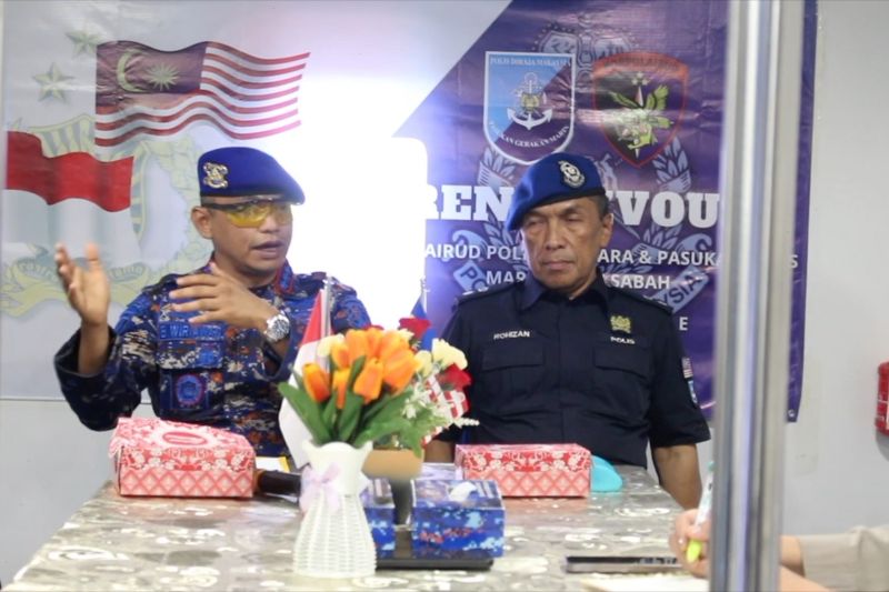 polairud-polda-kaltara-dan-polisi-malaysia-tingkatkan-pengawasan-laut