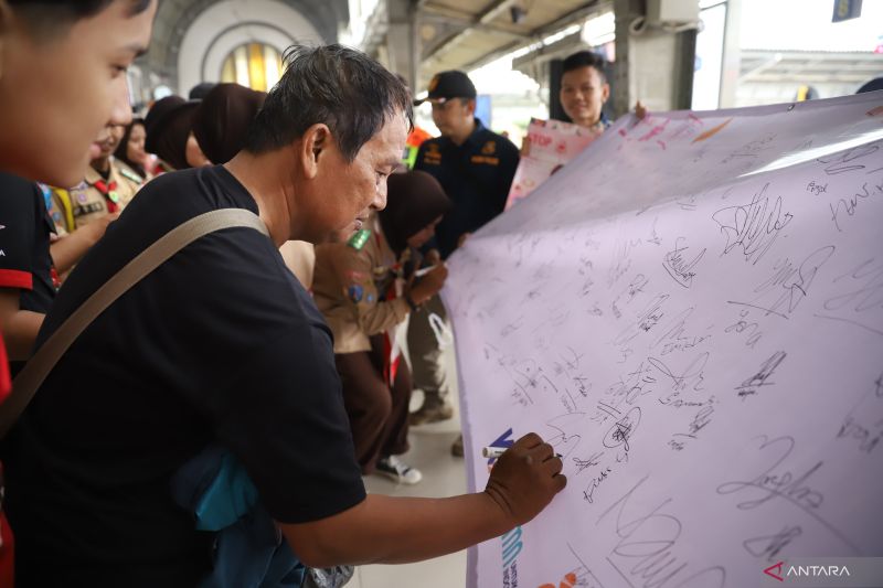 KAI Daop 1 kampanye antipelecehan seksual di Stasiun Jakarta Kota