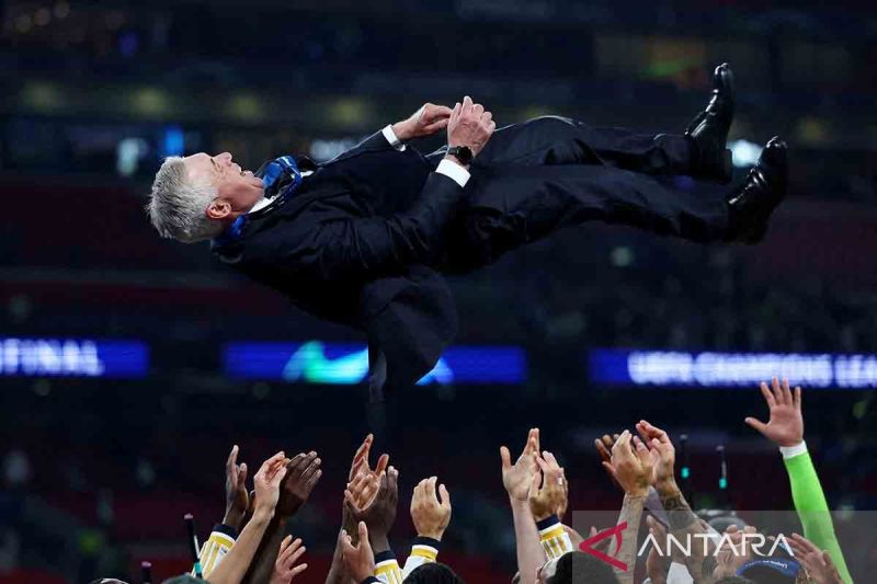 profil-carlo-ancelotti-juru-taktik-legendaris-namun-pragmatis