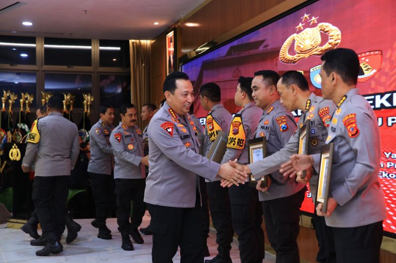 Kapolri tegaskan sinergitas TNI-Polri kawal program pemerintah