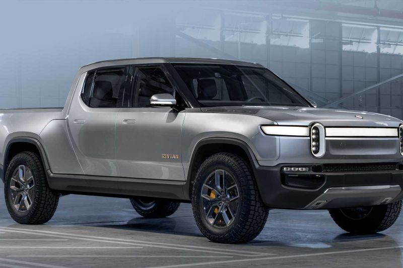 Rivian segarkan R1S dan R1T dengan berbagai perangkat modern