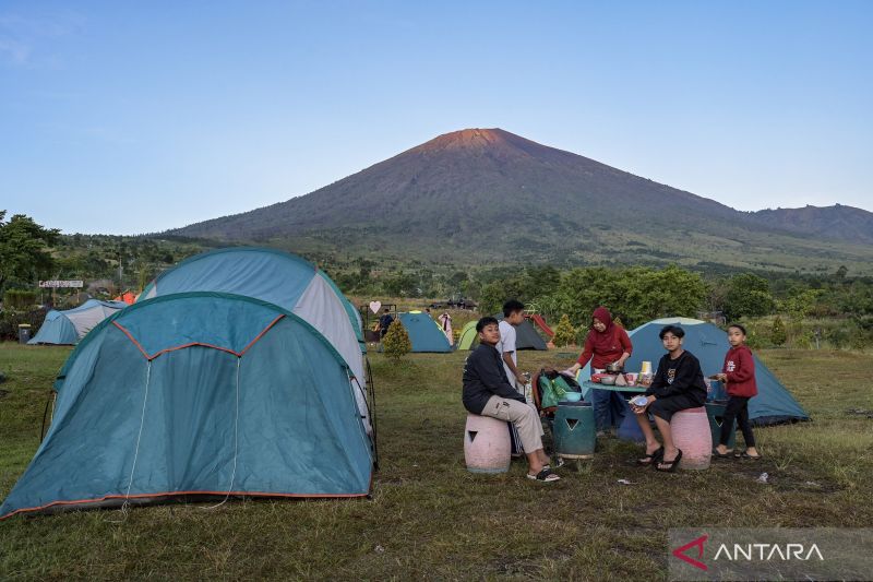 Wisata nonpendakian di kawasan Rinjani ditutup dampak cuaca ekstrem