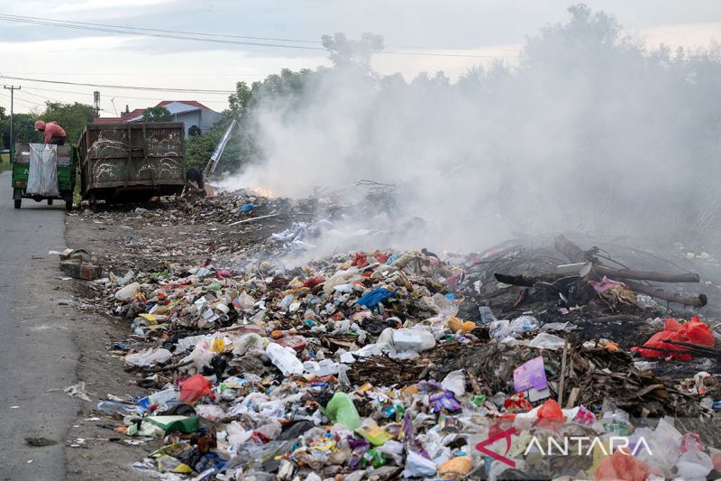 Timbulan sampah di Sigi