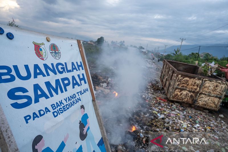 Timbulan sampah di Sigi