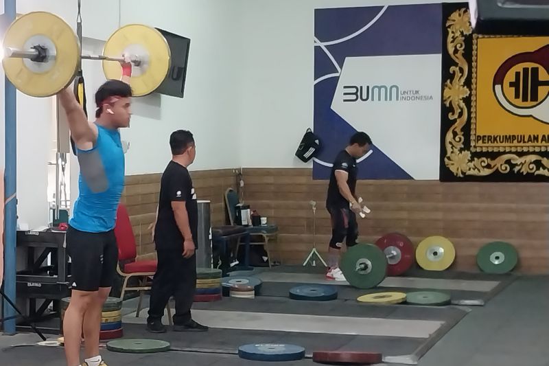 PABSI tekankan pentingnya tukang pijat dampingi lifter ke Olimpiade