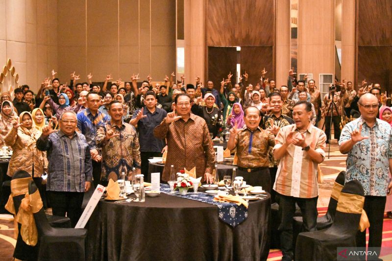 SBY-Syarief Hasan temui Paguyuban Warga Pacitan dan bahas ekonomi