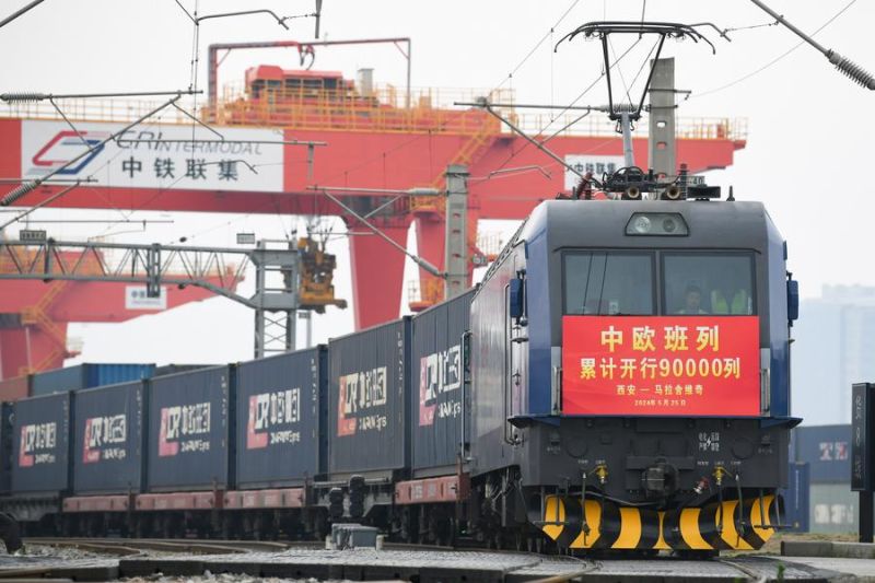 Volume angkutan barang kereta kargo China-Eropa cetak rekor pada Mei