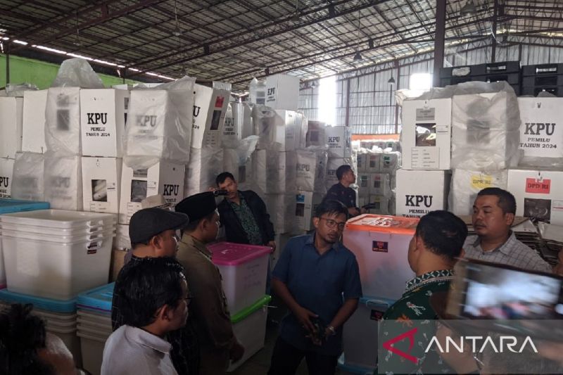 KPU tindak lanjuti putusan MK sandingkan data suara 120 TPS di Banten