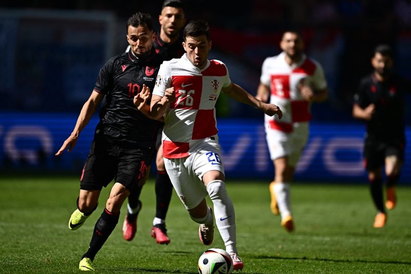 Kroasia ditahan imbang  2-2 oleh Albania