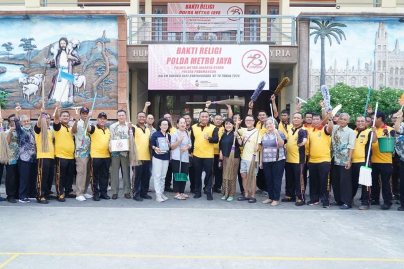 Jemaat bentrok di Jakarta Timur karena perselisihan penggunaan gereja