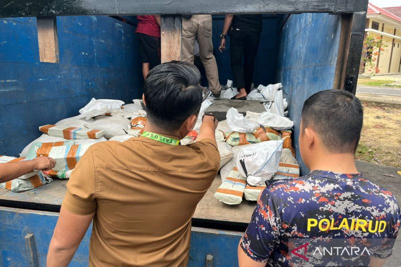 Polisi Bangka Barat gagalkan penyelundupan empat ton timah ilegal