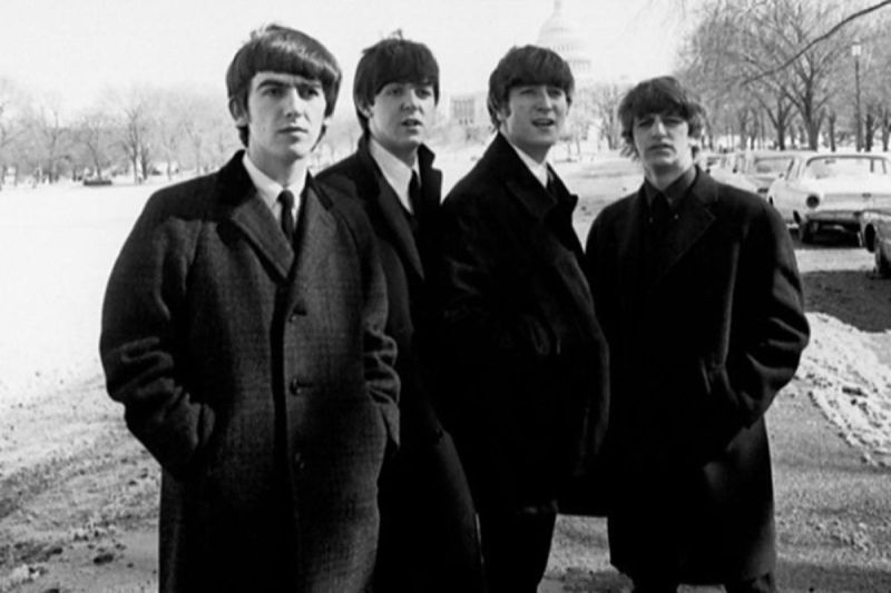 Lirik lagu "All You Need Is Love" oleh The Beatles