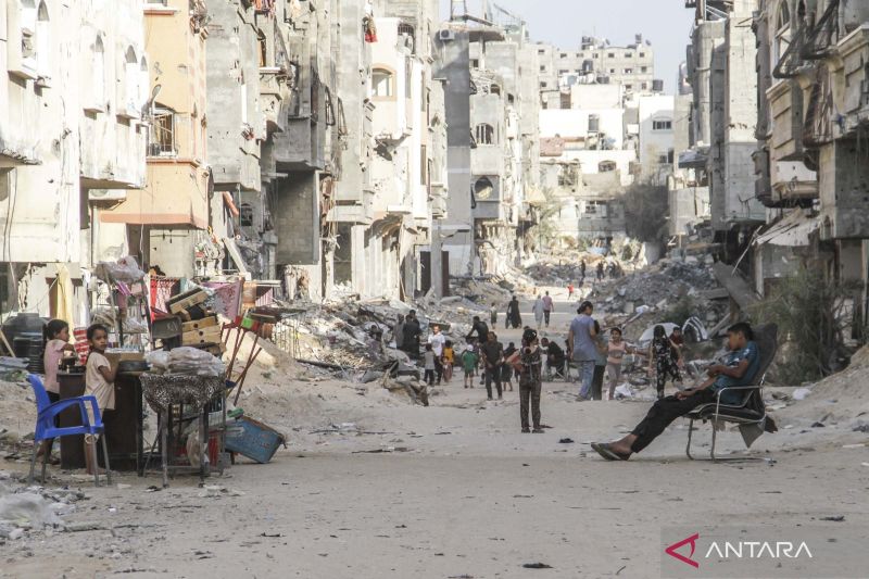 Keseharian warga Gaza di tengah kehancuran rumah dan gedung akibat serangan Israel
