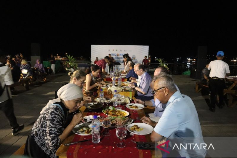 Puluhan dubes asing nikmati hidangan seafood Labuan Bajo NTT