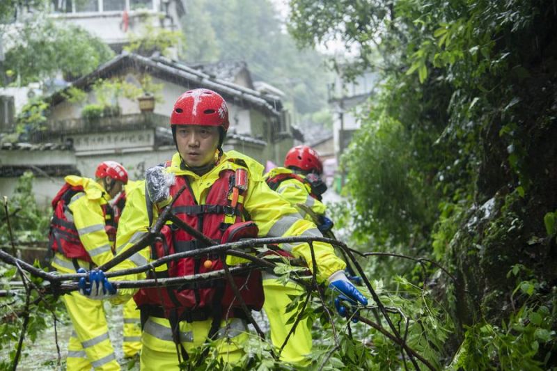 Menilik upaya penyelamatan dan bantuan di tengah hujan deras di Anhui