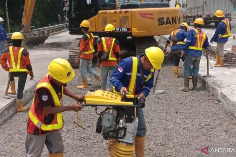 Jasamarga rekonstruksi tiga titik Jalan Tol Jakarta-Cikampek