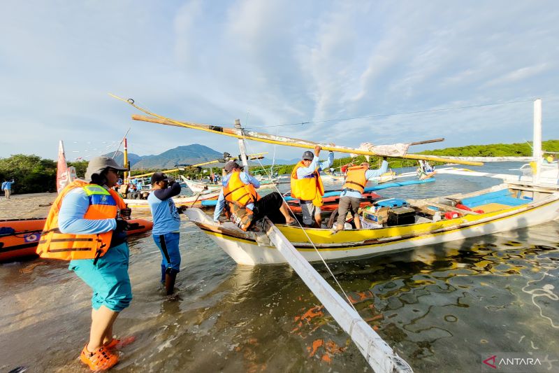 Pemkab Situbondo kenalkan wisata bahari lewat lomba memancing