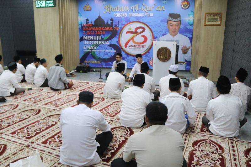 HUT Ke-78 Polri diwarnai kegiatan khatam Al Quran