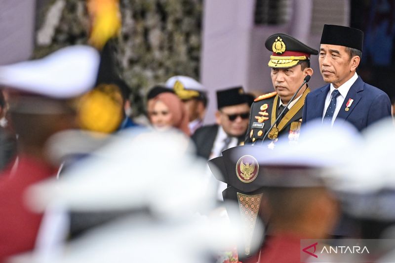 Presiden pimpin upacara HUT Ke-78 Bhayangkara di Lapangan Monas