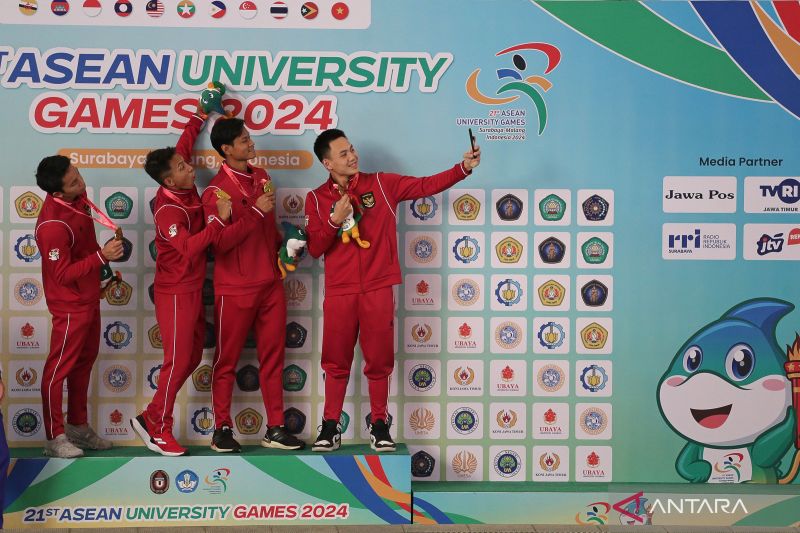 tim-renang-putra-indonesia-rebut-medali-emas-asean-university-games