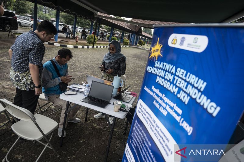 Layanan perpanjang SIM hari Minggu tetap tersedia di dua lokasi