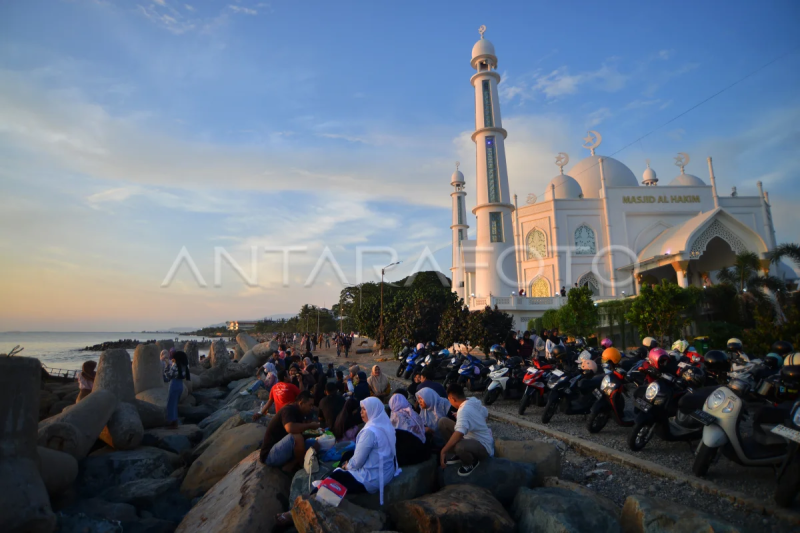 Kunjungan wisatawan di Sumatera Barat