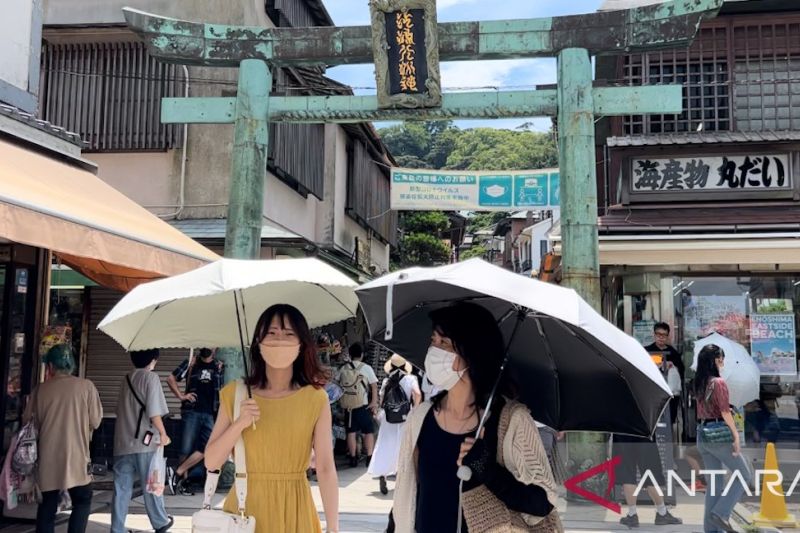 Orang Jepang kurangi dana untuk liburan selama musim panas tahun ini