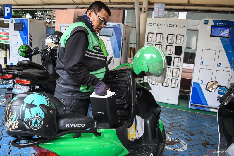 Berapa ongkos servis sepeda motor listrik?