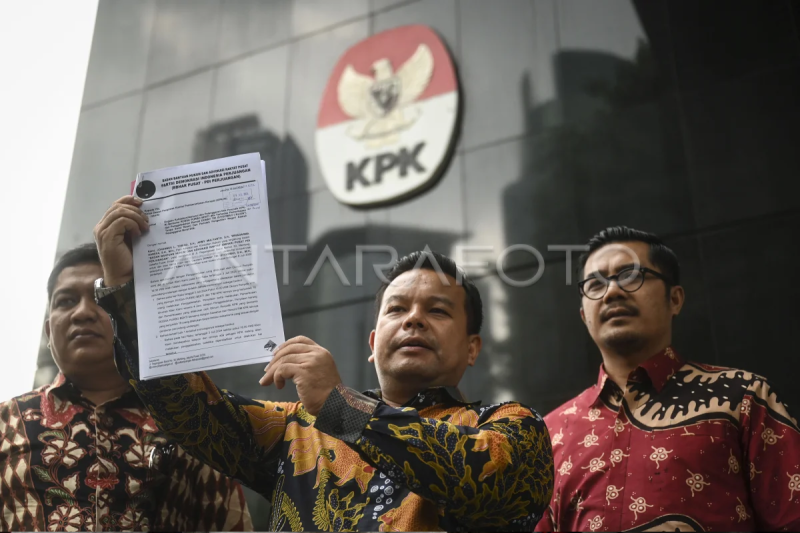 Tim hukum PDIP laporkan penyidik KPK ke Dewas