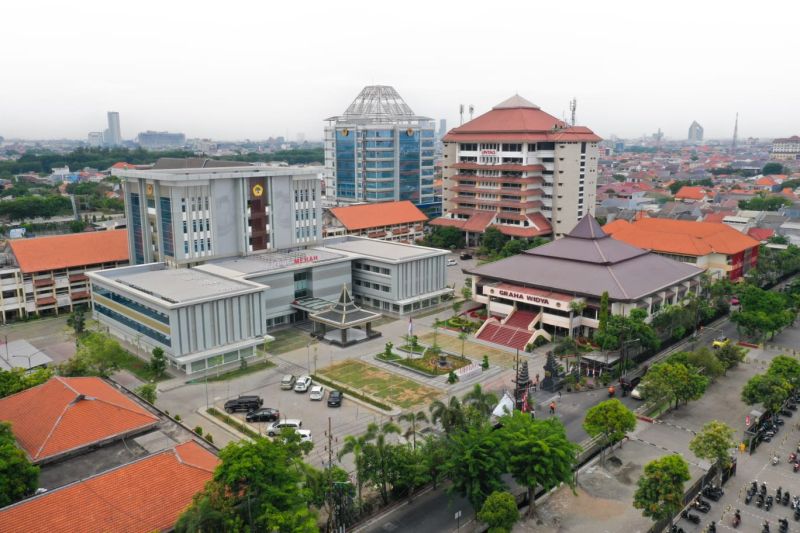 Berapa biaya hidup mahasiswa di Surabaya?