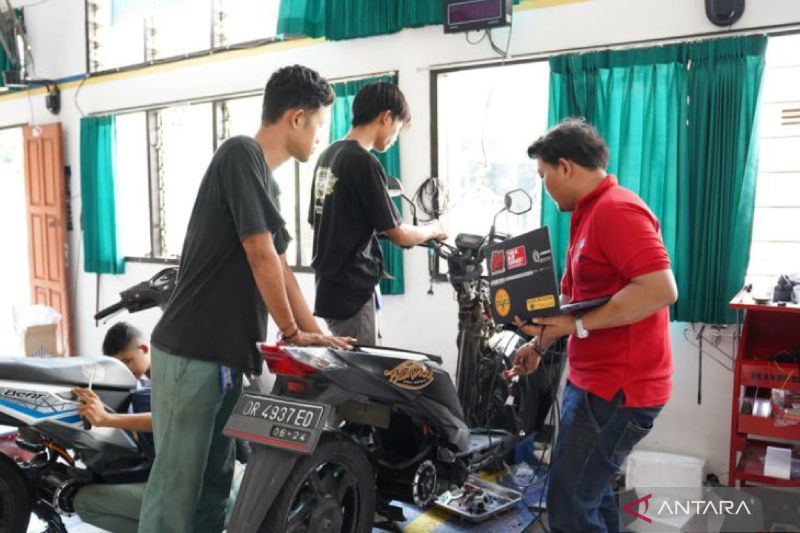 Konsumen puas gunakan kendaraan listrik karya SMKN 3 Mataram