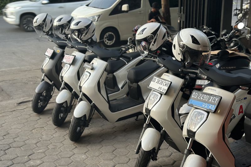 Edukasi publik soal motor listrik, AHM Makassar sediakan area khusus