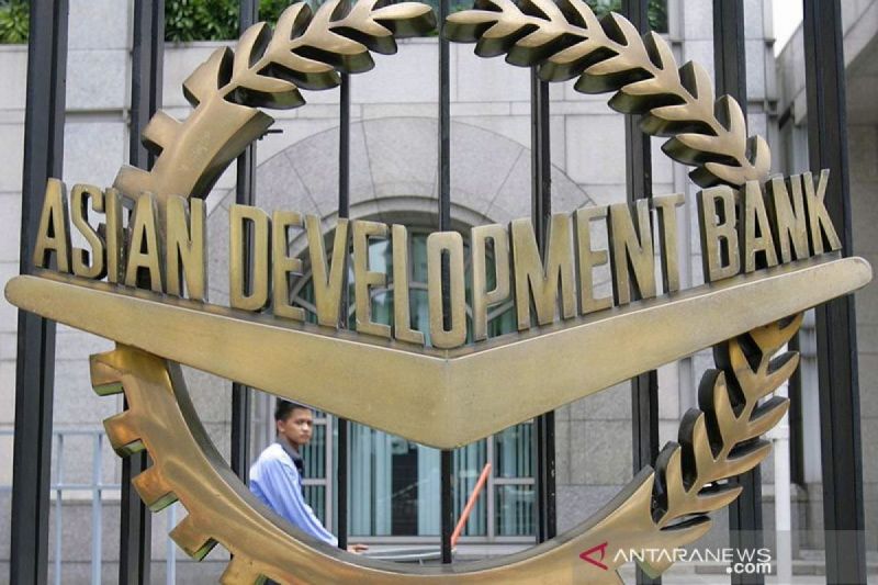 ADB revisi naik ekonomi Asia dan Pasifik 2024 naik jadi 5 persen