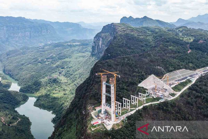 investasi-aset-tetap-china-naik-37-persen-pada-januari-mei-2025