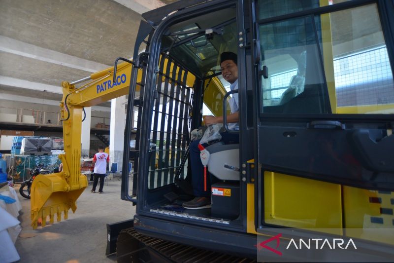 Perusahaan alat berat lokal Sumbar siap bersaing di pasar nasional