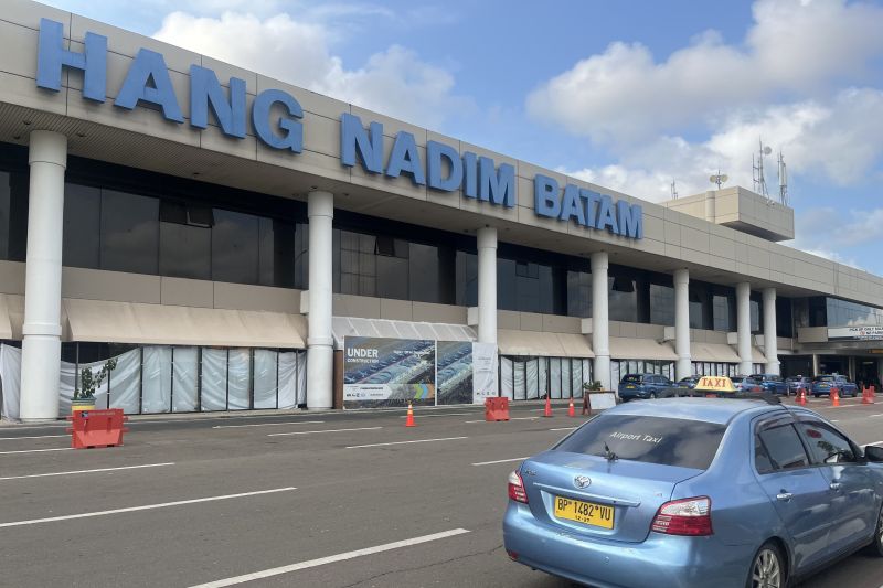 Manajemen Bandara Hang Nadim Batam tambah dua penyedia taksi daring