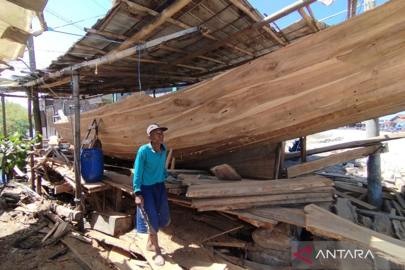 Produk perahu nelayan dari Demak diminati sejumlah daerah