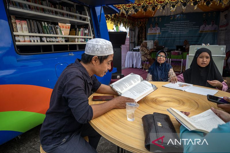 Literasi Indonesia peringkat ke-100