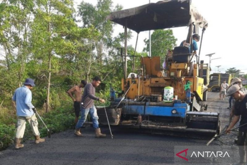 Pemkab Tanah Bumbu percepat bangun jalan sepanjang 45 kilometer  