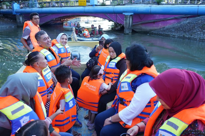 Terminal Petikemas Surabaya dukung pemenuhan hak anak lewat berwisata 