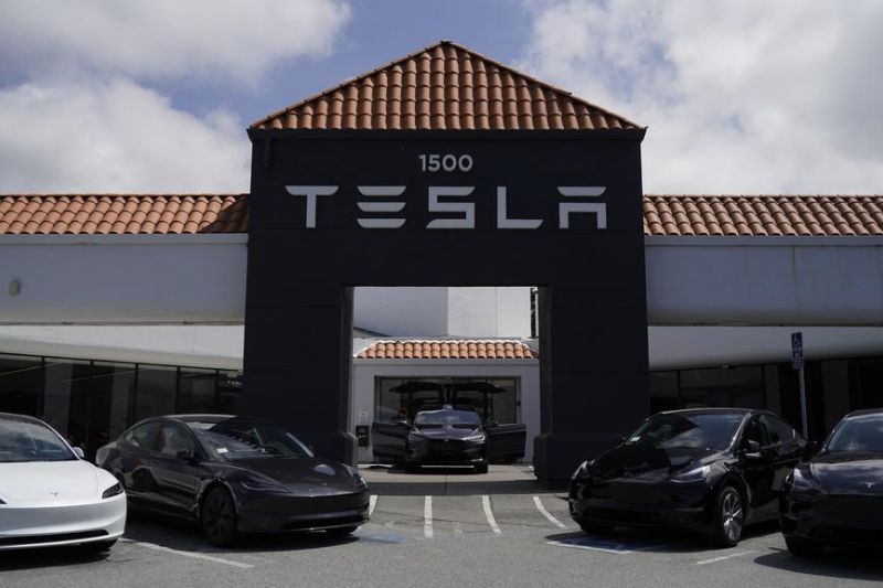 Tesla catat kenaikan pendapatan dan penurunan laba bersih pada Q2