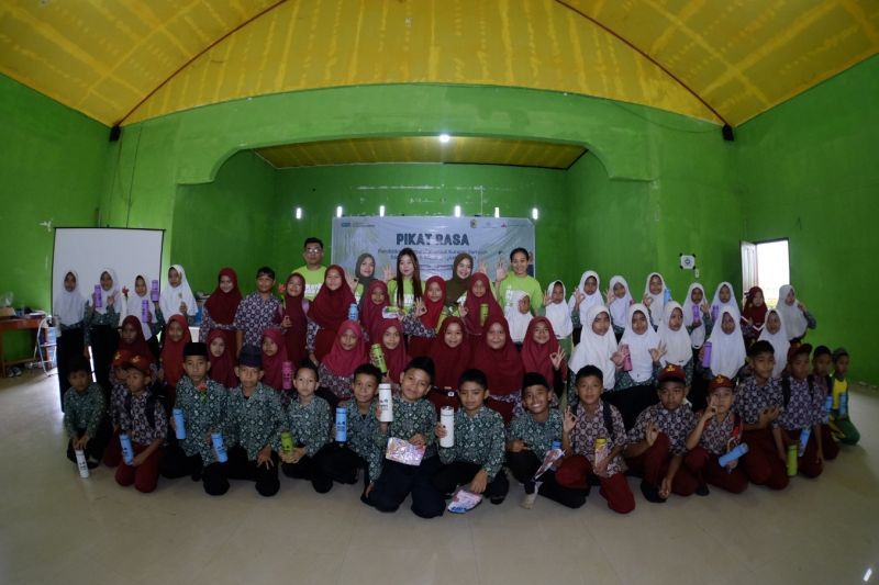 Perusahaan smelter nikel di Sulteng edukasi anak-anak kelola sampah