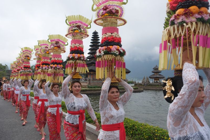 Festival Budaya Ulun Danu dongkrak kunjungan wisatawan  